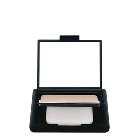 Nee Compact Powder Vitamin E 8ml